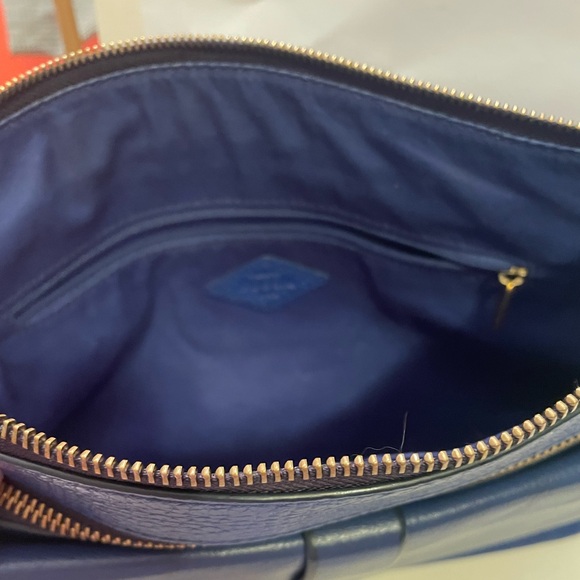 Fossil Blue Leather Crossbody Messenger Style Purse with front snap pocket - Picture 10 of 16